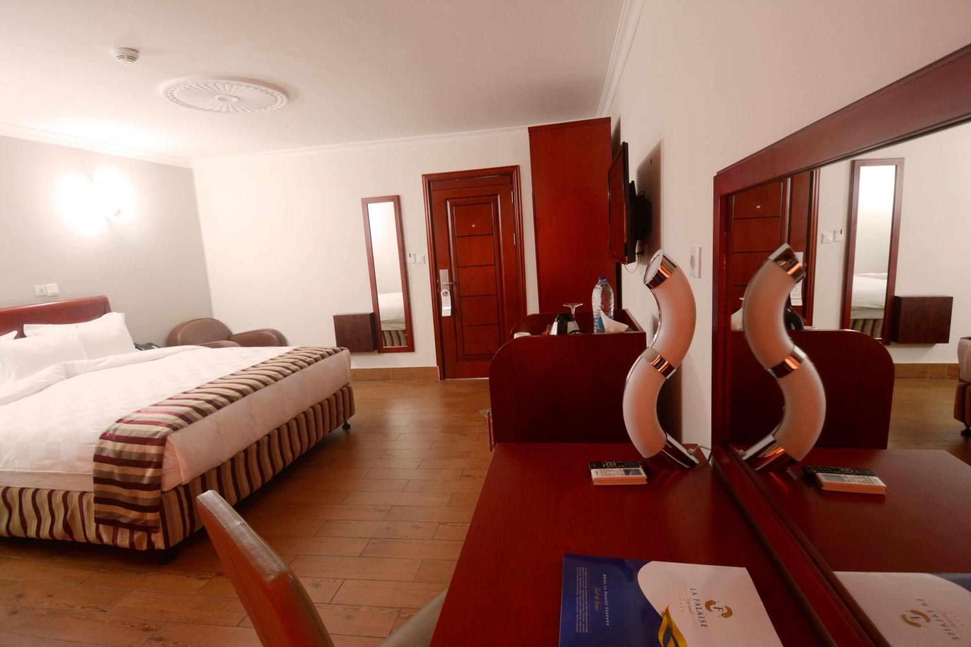 Hotel La Falaise Yaounde Luaran gambar