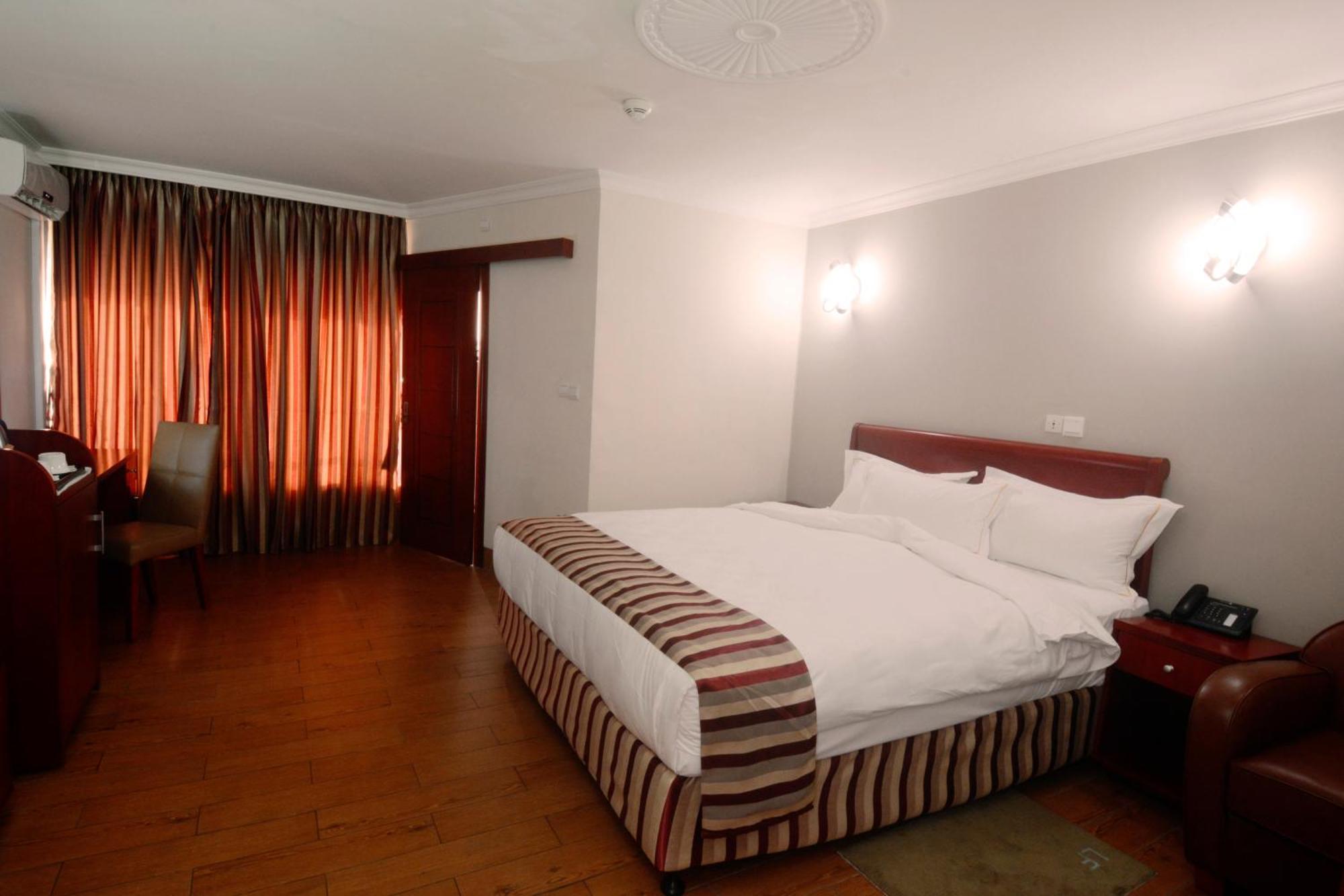 Hotel La Falaise Yaounde Luaran gambar