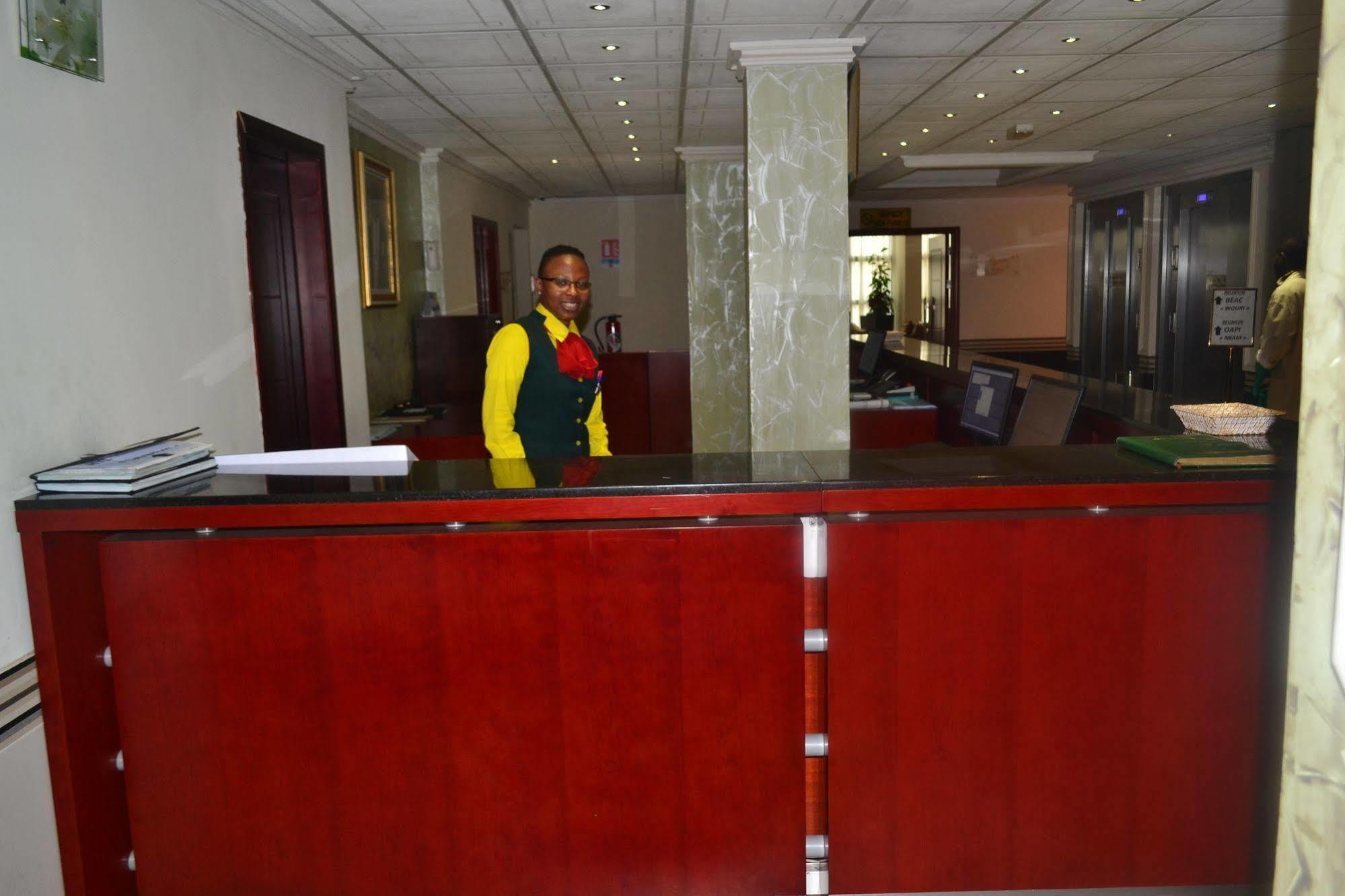 Hotel La Falaise Yaounde Luaran gambar