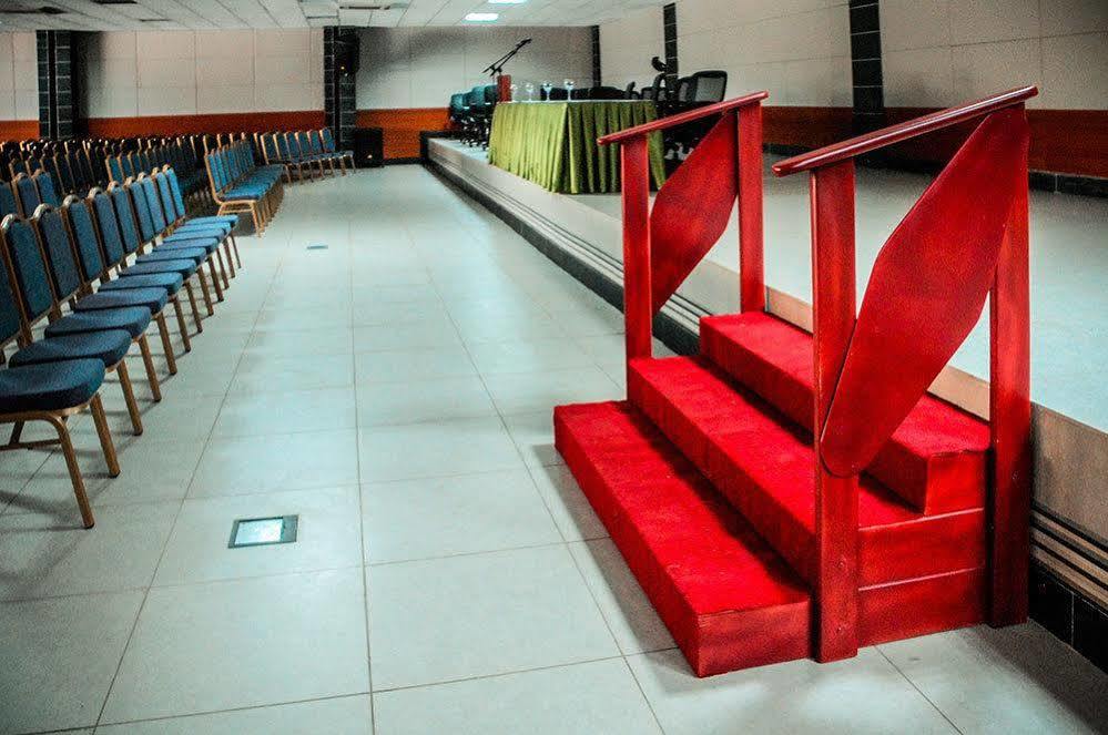 Hotel La Falaise Yaounde Luaran gambar